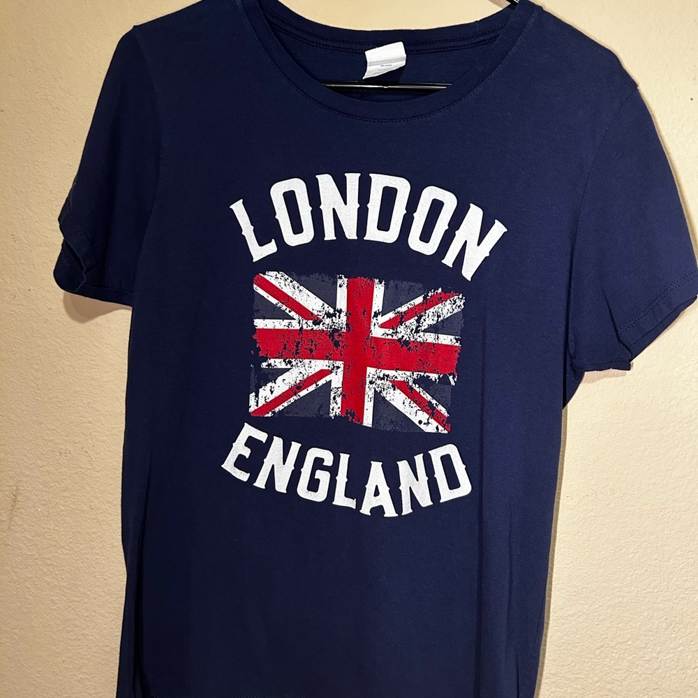 Vintage 1990’s Navy London England Graphic T-Shirt size L